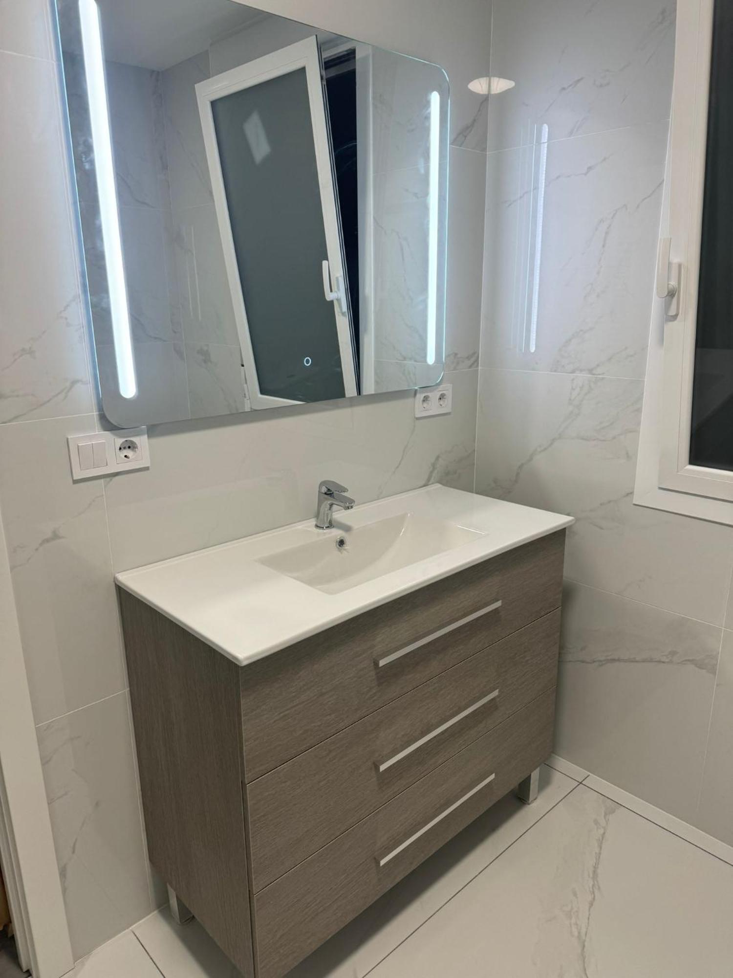 Apartament Logrono Centro A Estrenar Wifi Impecable Zewnętrze zdjęcie